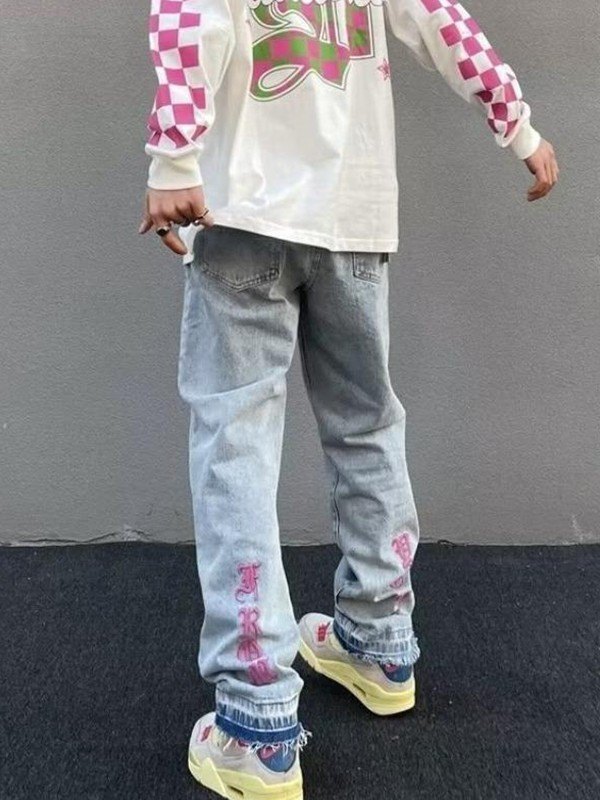 Jeans sueltos con lavado claro y letras bordadas para hombre-2