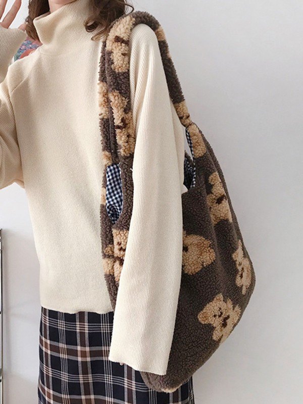 Bolso de hombro de forro polar con motivo de oso-5